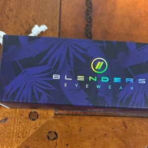 Blenders Eyewear Box